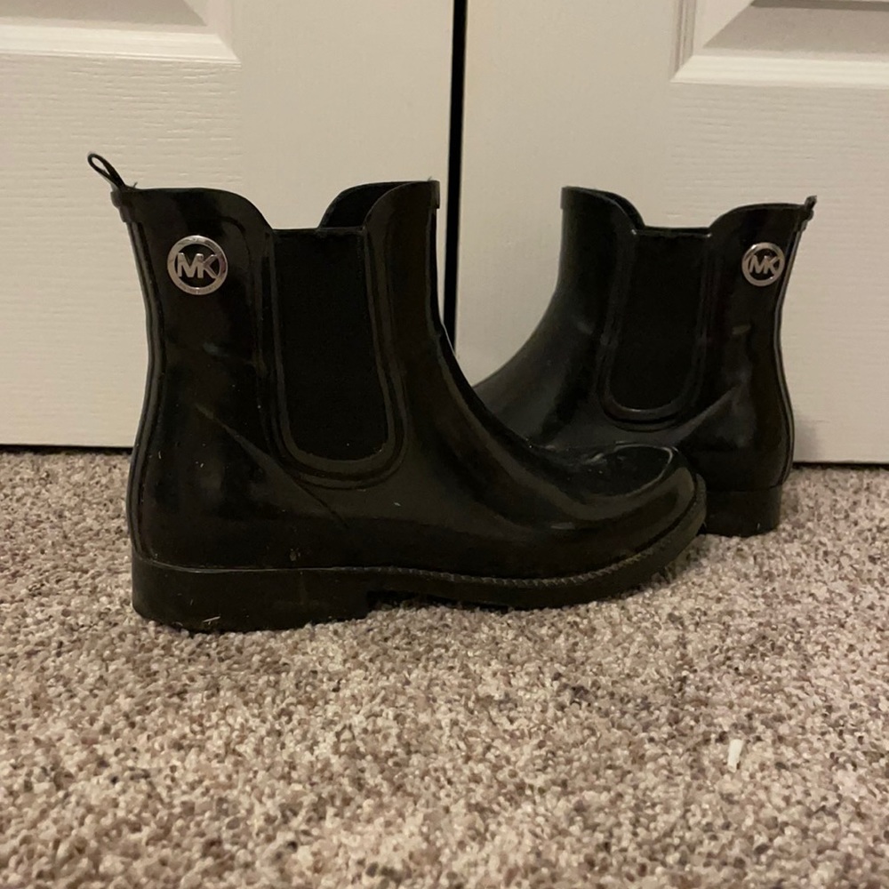 Michael Kors short rain boots - black size 7